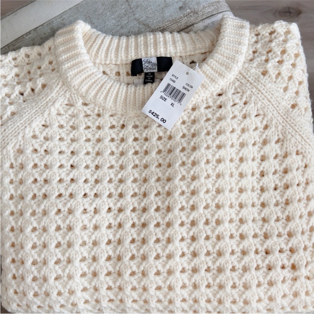 ✨NWT✨ SAKS FIFTH AVE OPEN KNIT SOFT SWEATER
